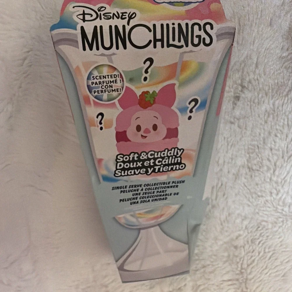 Munchlings Disney Single Serve Scented Collectible Plush